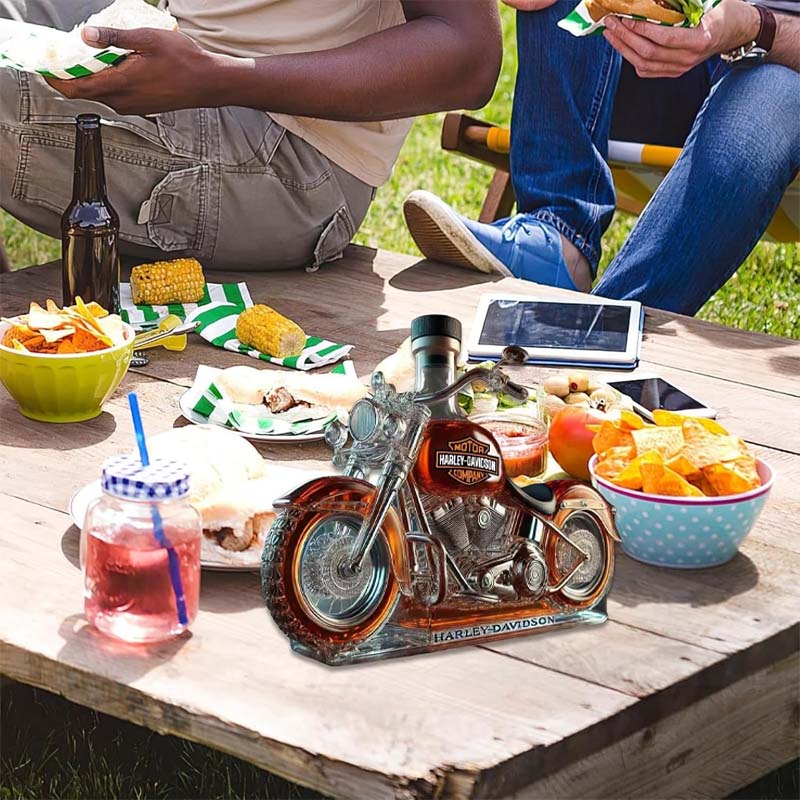 Kreativ vinflaska av motorcykelglas - ohneen